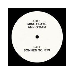 MIKE PLAYS ANN OÆDAM