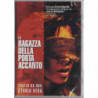 LA RAGAZZA DELLA PORTA ACCANTO